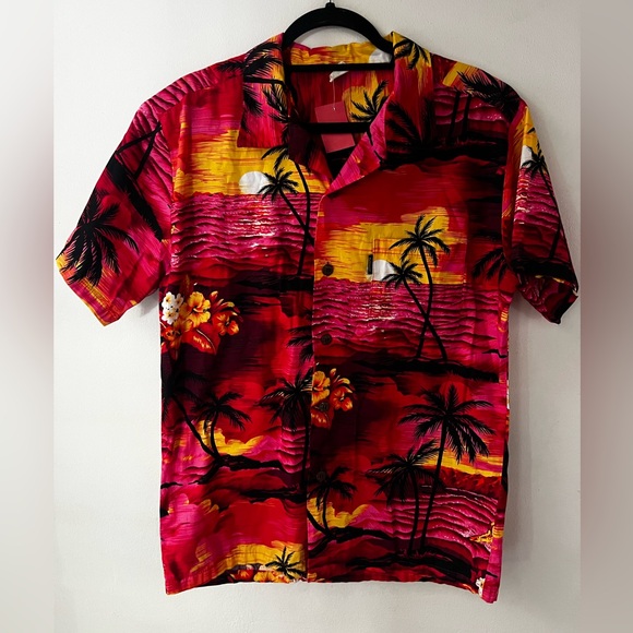 Palmwave Hawaii Red, pink & yellow cotton Hawaiian Shirt. Size M. Like new! - Picture 1 of 3